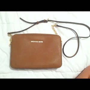 Jet set travel saffiano crossbody bag, Brown, MK