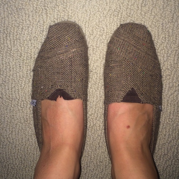 Toms