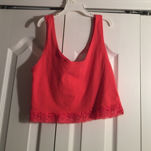 Pink tank top crop top