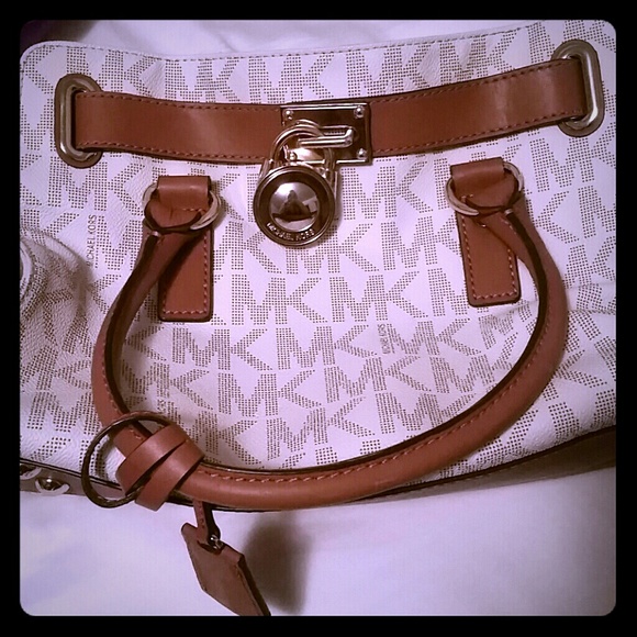 Authentic Michael Kors hamilton bag