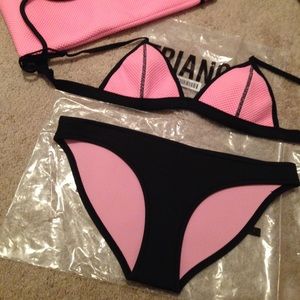 Triangl Bikini