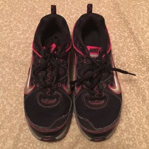 Nike Air Tennis Shoes