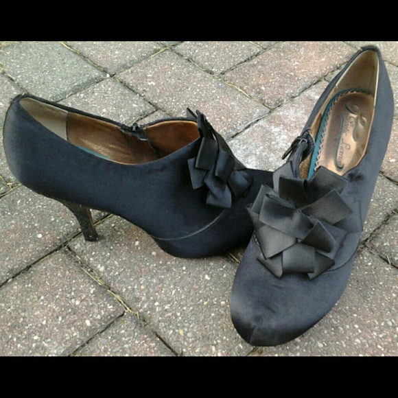 Poetic Licence Black Sparkle Heel Booties!