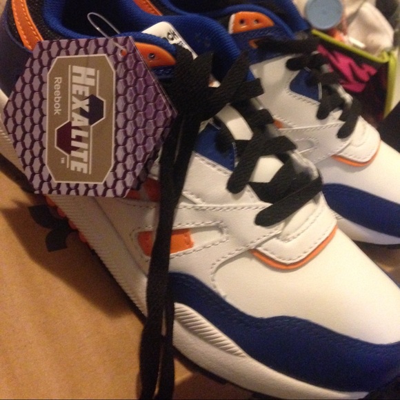 Brand NEW NEVER WORN - Picture 3 of 3