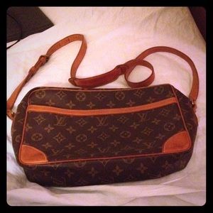 Vintage Trocadero 30