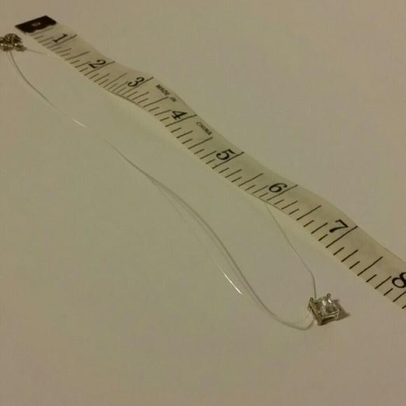 Floating Necklace - Picture 3 of 4