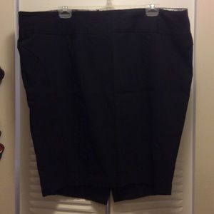 Black Pencil Skirt (wardrobe staple!)
