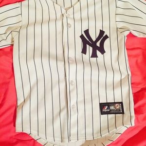Yankees baseball shirt