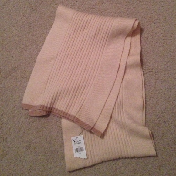 Banana republic wool scarf