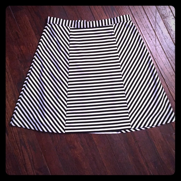 Michael Kors Striped Skirt //SOLD