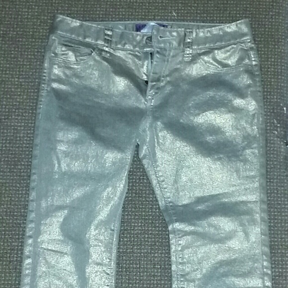 Shimmering gold skinny jeans