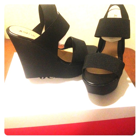 BNIB Black strapped wedge sandals