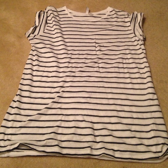 H&M Dresses & Skirts - t-shirt dress