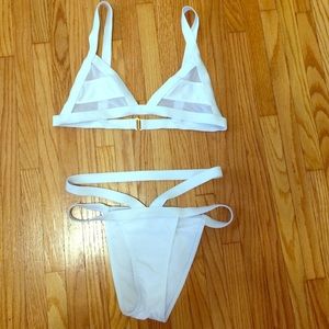 *BRAND NEW, NEVER WORN* White Bandage Bikini