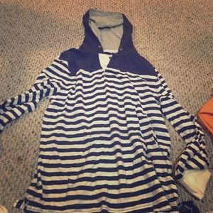 Men's pullover hoodie