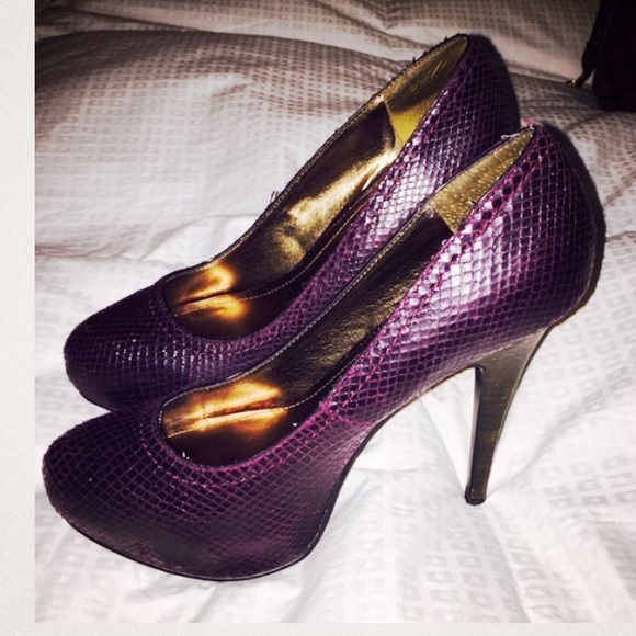 Steve Madden Shoes - Steve Madden - Plum faux croc pumps