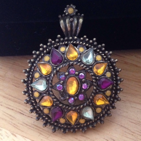 Boho-Chic Antique-Bronze Pendant - Picture 2 of 4