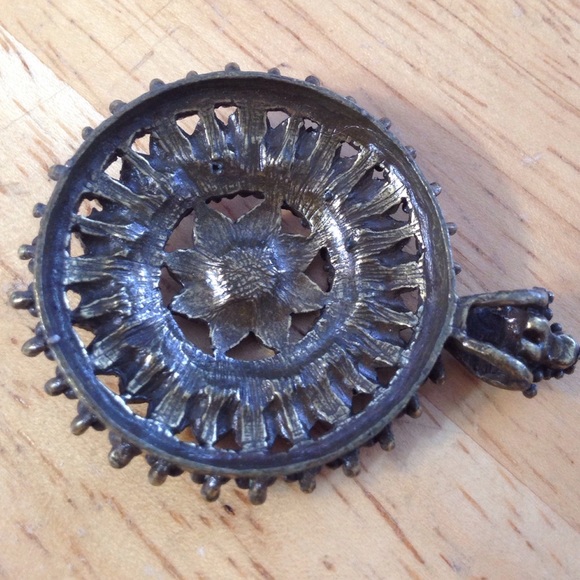 Boho-Chic Antique-Bronze Pendant - Picture 3 of 4