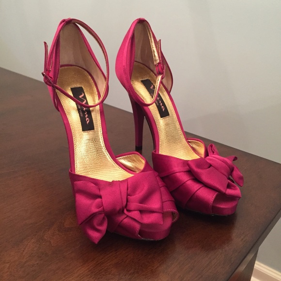 Nina stiletto heels--NWOT - Picture 2 of 4