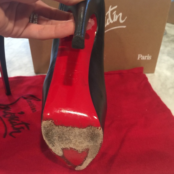 Christian Louboutin Daffoudil Black Heels - Picture 2 of 3