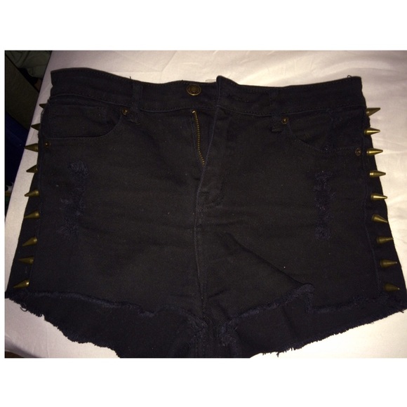 high waisted black shorts with studs on sides - Picture 1 of 1