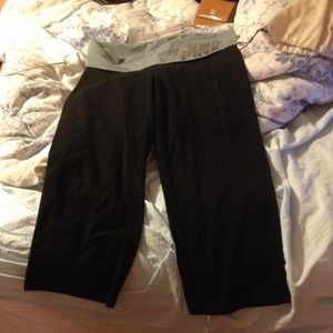 Pink crop yoga pants