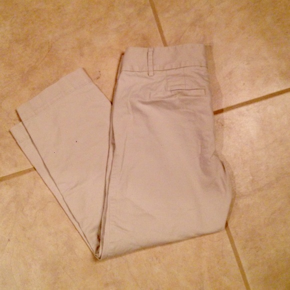Loft beige crops