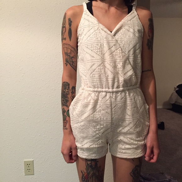 Cream romper