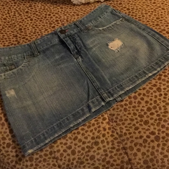 American Eagle Jean Skirt 4!!!! - Picture 1 of 2