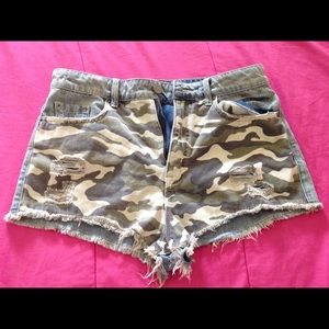 Urban Outfitters BDG camouflage light denim shorts