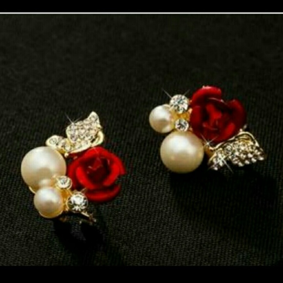 Pearl Rose earrings