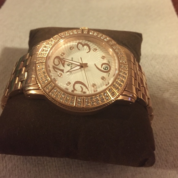 Stainless steel rose gold and white watch main image 4