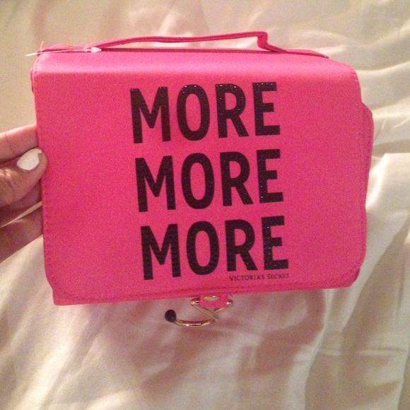 Makeup travel bag
