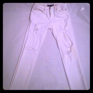 BDG Cigarette High Rise Off White Distressed Denim