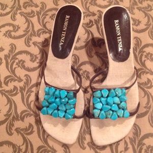 Beautiful turquoise heels!
