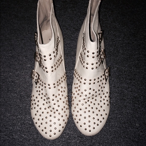 sold - Picture 3 of 4
