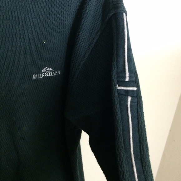 Quicksilver over sized sweater. - Picture 2 of 3