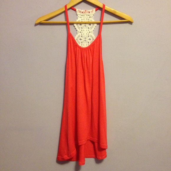 ⛔️SOLD IN BUNDLE⛔ Gorgeous coral lace back tank - Picture 2 of 3