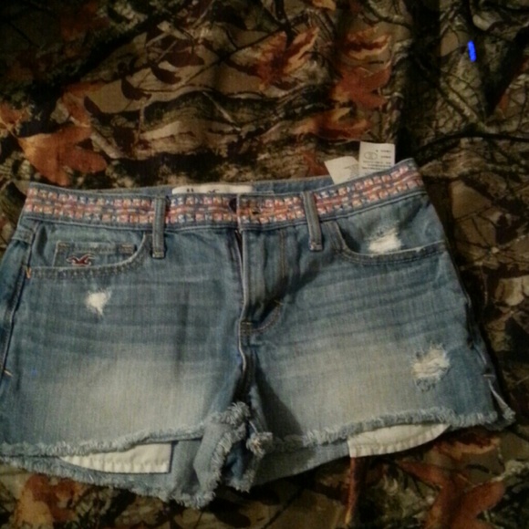 Shorts - Picture 1 of 3