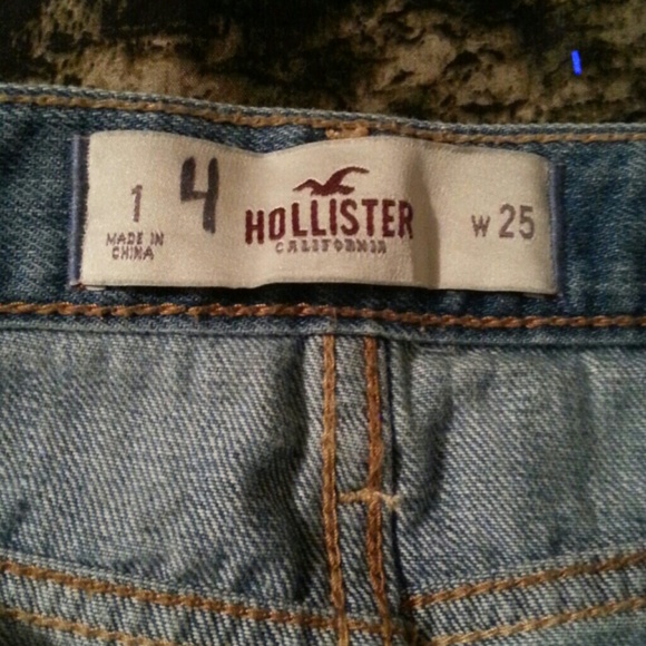 Shorts - Picture 2 of 3