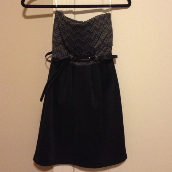 Little black dress - Picture 1 of 4