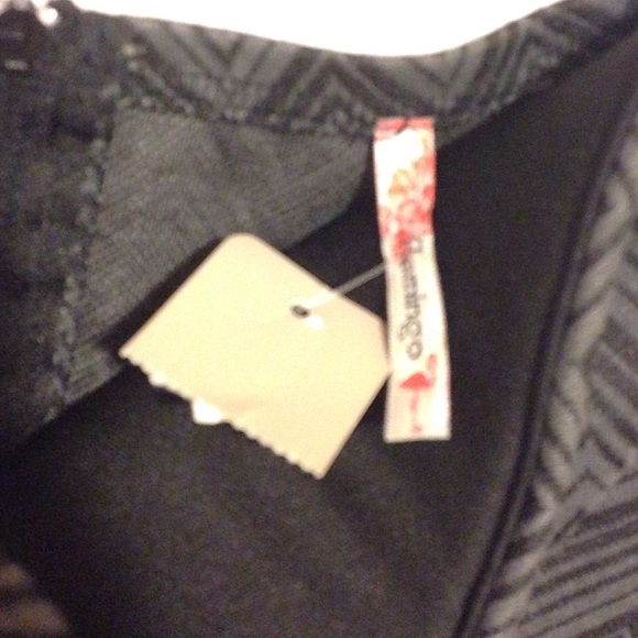 Little black dress - Picture 4 of 4