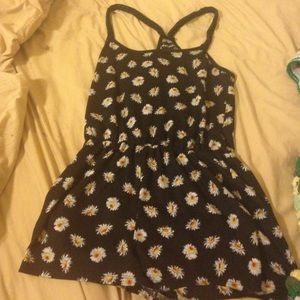 Cute daisy print romper