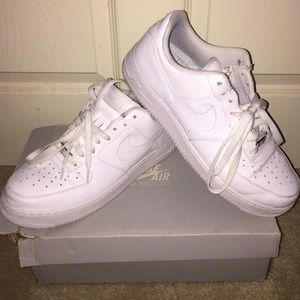Nike Air Force 1