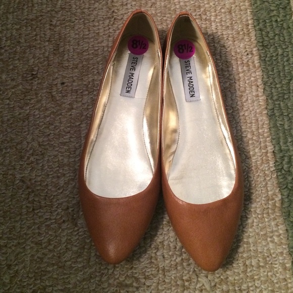 Steve Madden flats.