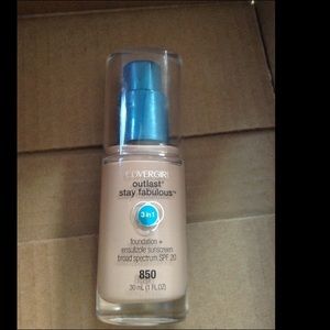 Covergirl 3 in 1 foundation