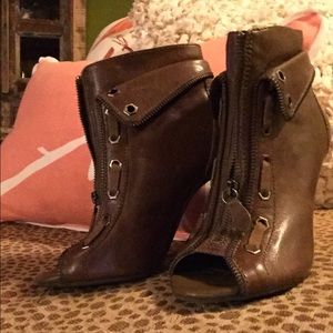 Gianni Bini booties!!!!! Size 6!!!!