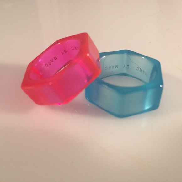 Marc by Marc Jacobs hexagon plastic rings   6-6.5