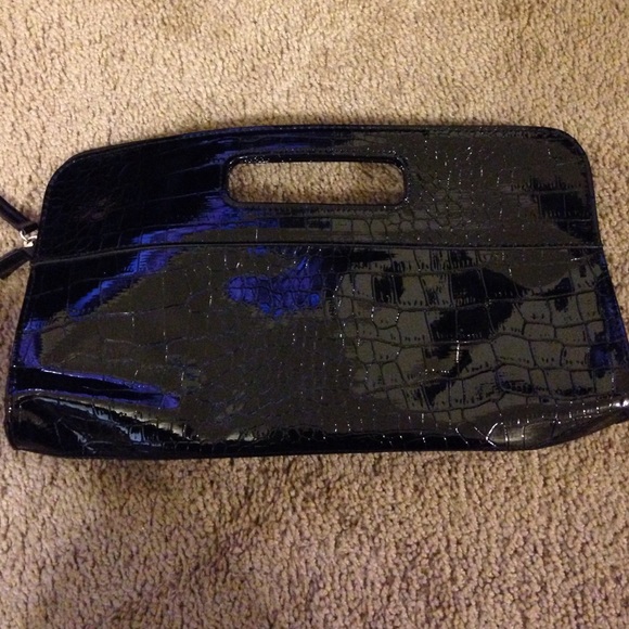 Black Clutch - Picture 1 of 3