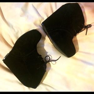 Bakers suede wedge booties